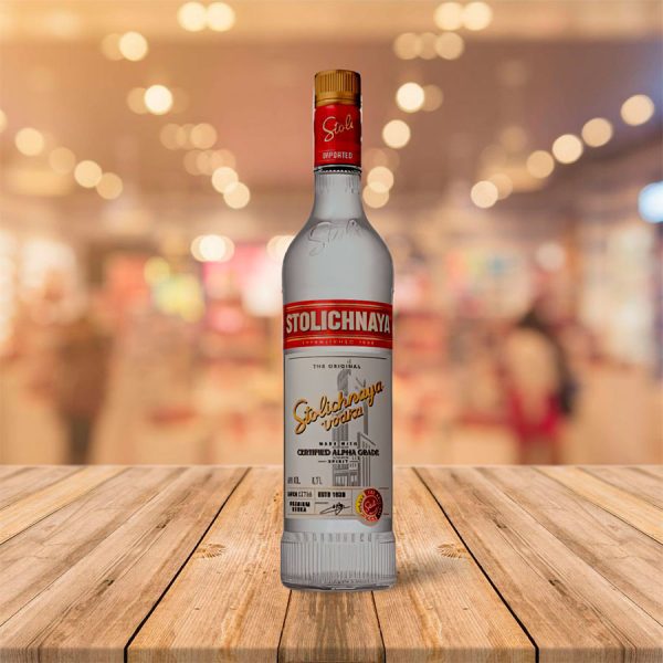 Vodka-Stolichnaya-70-Cl-40º